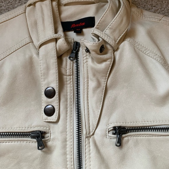 Women's Gorgeous Leather Jacket, purchased in Italy**** - Picture 11 of 15